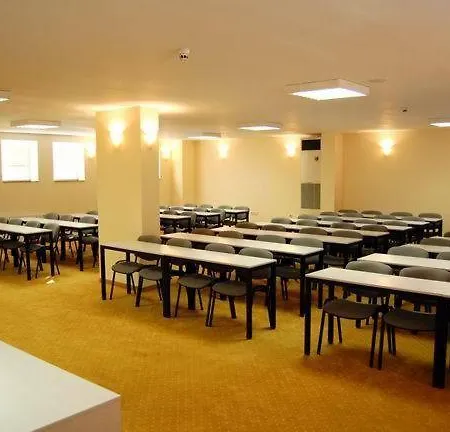 Seasons Ξενοδοχείο 3*