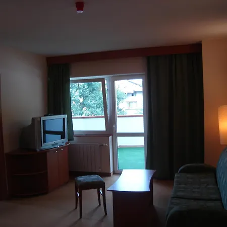 호텔 Seasons 트리아브나